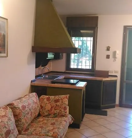 Rossi 16/b Apartman Pinarella